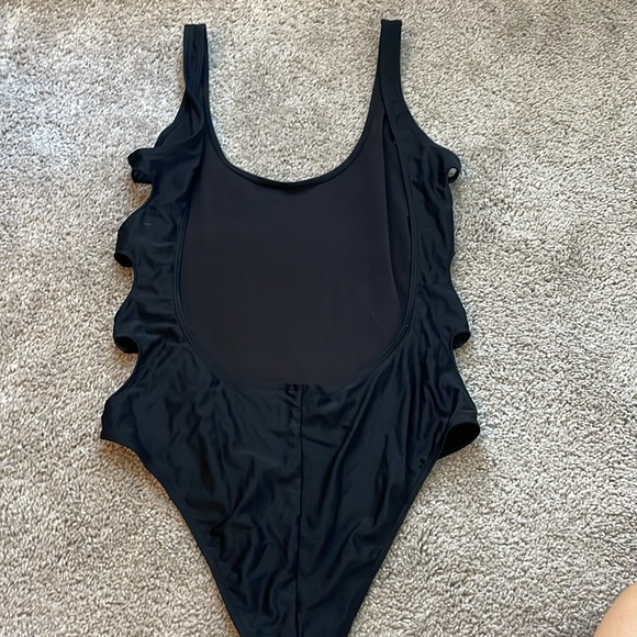 Lolli Swim Heart One Piece - Picture 2 of 3